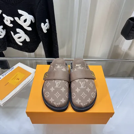 ルイヴィトン スリッパ