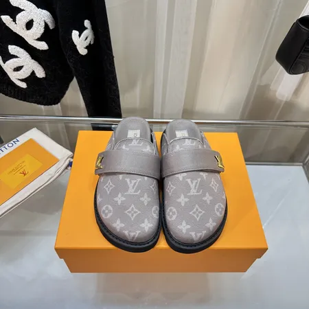 ルイヴィトン スリッパ