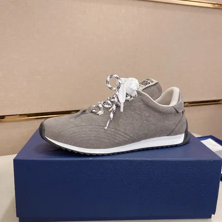 ディオール カジュアルシューズ