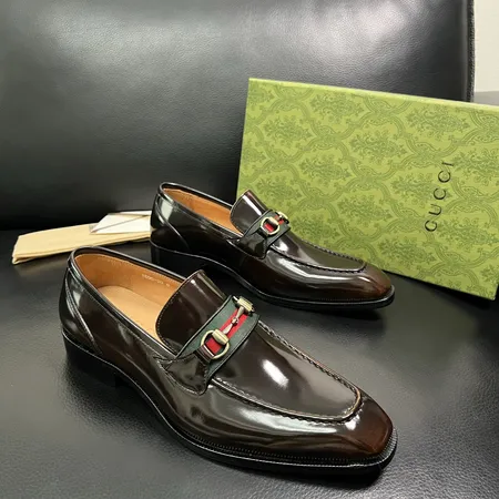 グッチ ビジネスシューズ