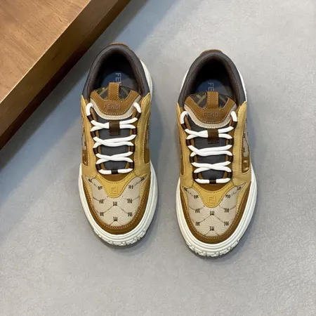 フェンディ スニーカー