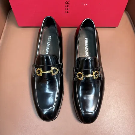 フェラガモ ビジネスシューズ