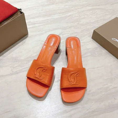 クリスチャン・ルブタン サンダル