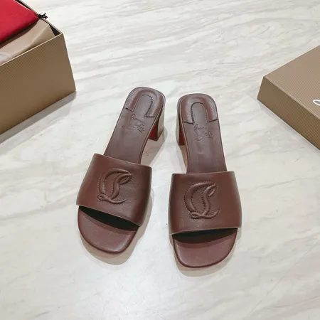 クリスチャン・ルブタン サンダル