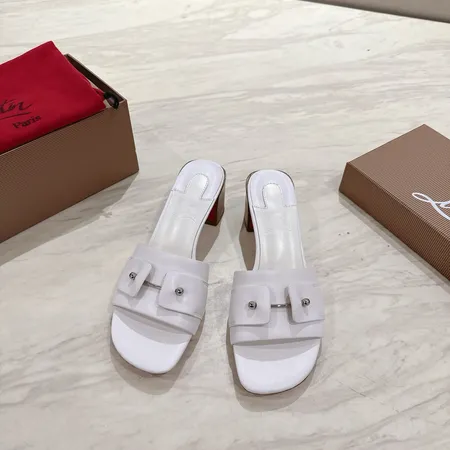 クリスチャン・ルブタン スリッパ