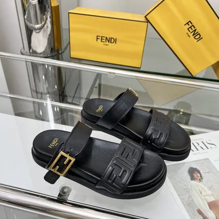 フェンディ スリッパ