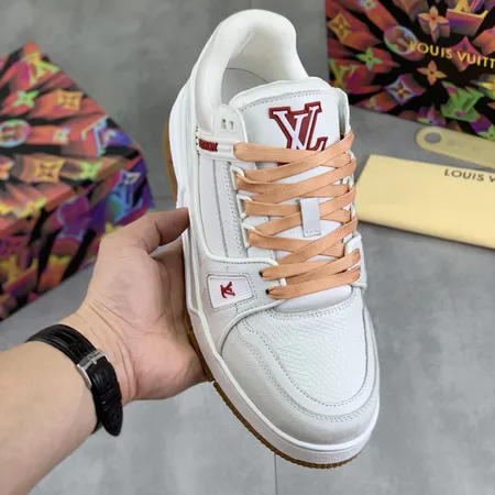 ルイヴィトン カジュアルシューズ