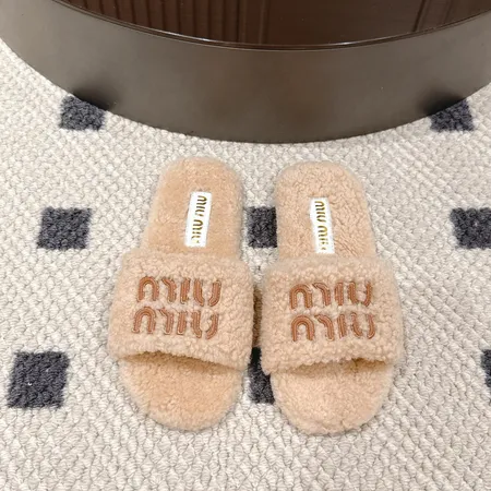 ミュウミュウ スリッパ