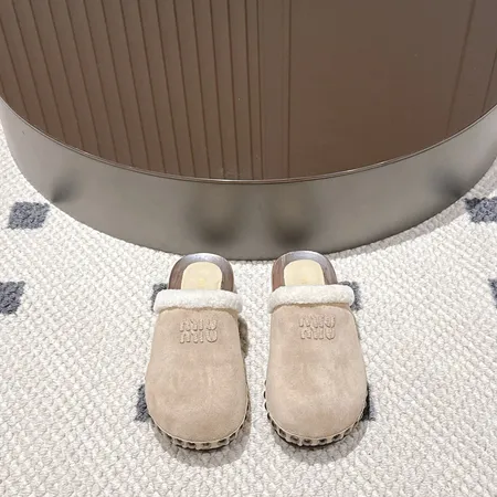 ミュウミュウ スリッパ