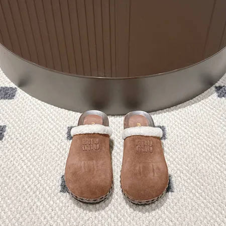 ミュウミュウ スリッパ