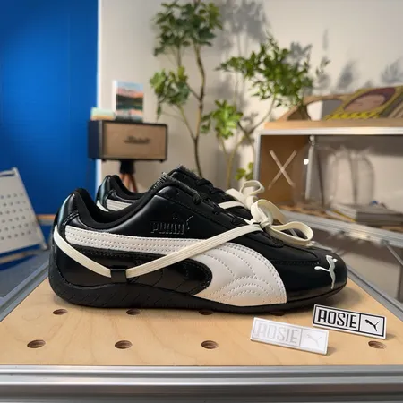 プーマ カジュアルシューズ