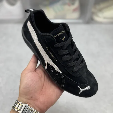 バレンシアガ カジュアルシューズ