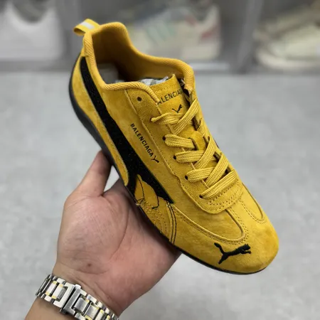 バレンシアガ カジュアルシューズ