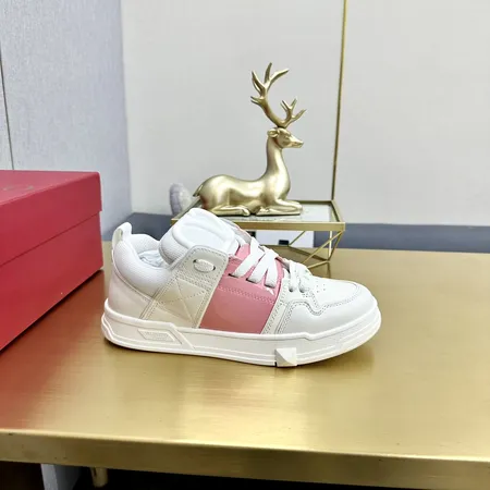 ヴァレンティノ カジュアルシューズ