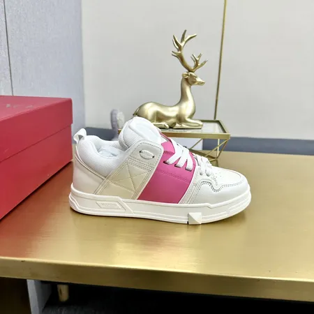 ヴァレンティノ カジュアルシューズ