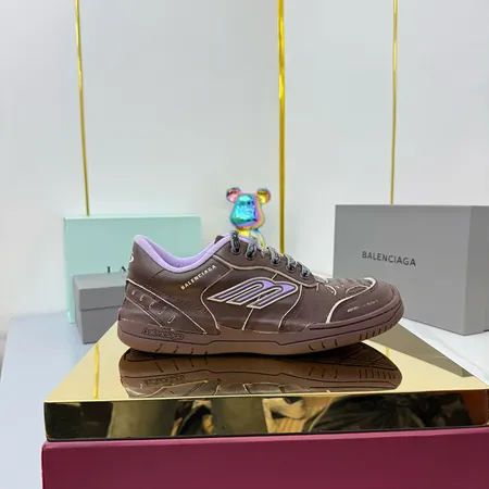 バレンシアガ カジュアルシューズ