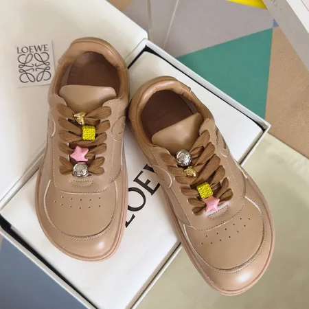 ロエベ カジュアルシューズ