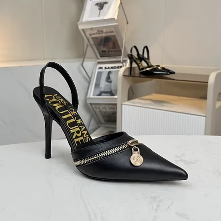 ヴェルサーチ サンダル