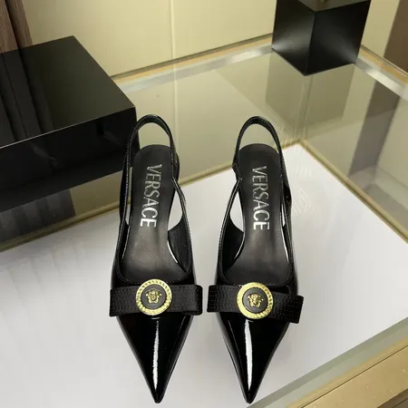 ヴェルサーチ サンダル