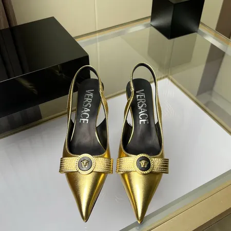 ヴェルサーチ サンダル