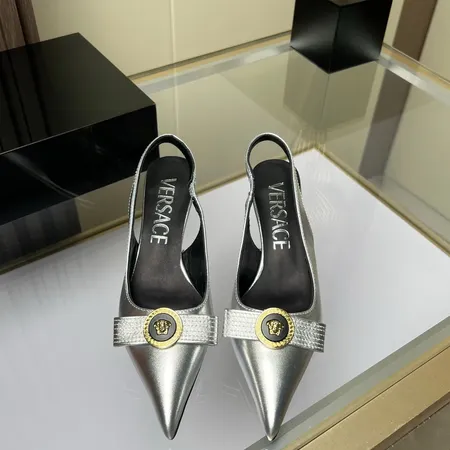 ヴェルサーチ サンダル