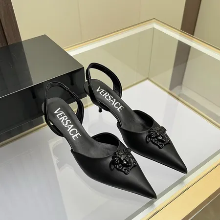ヴェルサーチ サンダル