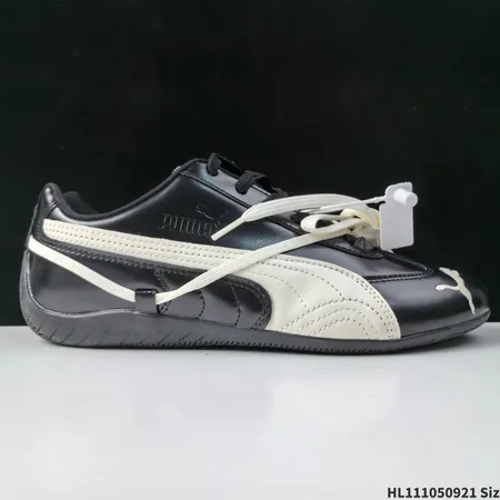 プーマ カジュアルシューズ