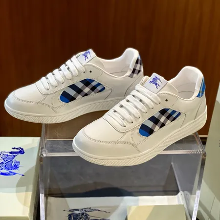 バーバリー ス カジュアルシューズ