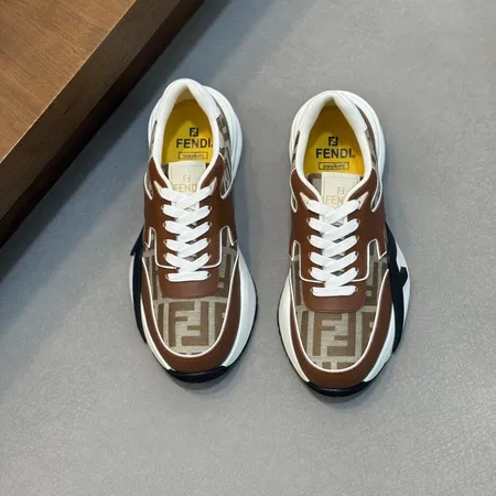 フェンディ カジュアルシューズ