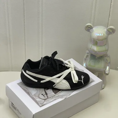 プーマ カジュアルシューズ