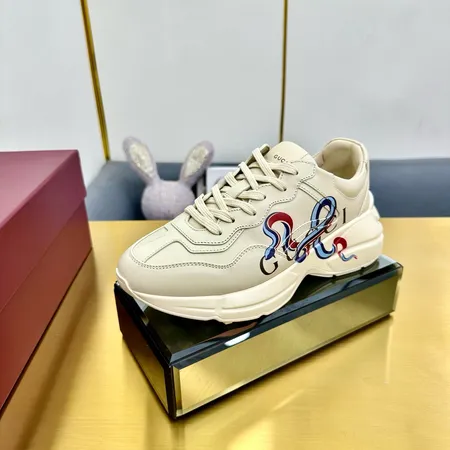 グッチ スニーカー