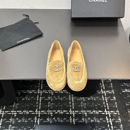 シャネル カジュアルシューズ