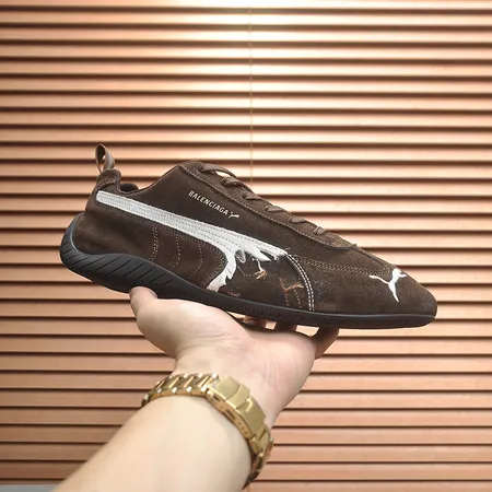 バレンシアガ カジュアルシューズ