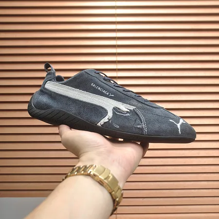 バレンシアガ カジュアルシューズ