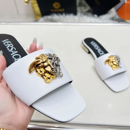 ヴェルサーチ スリッパ