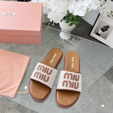 ミュウミュウ スリッパ