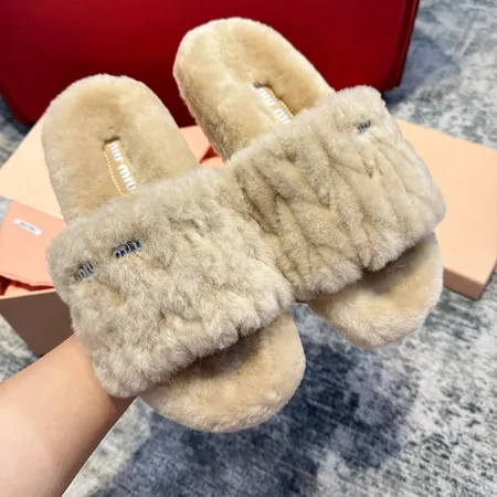 ミュウミュウ スリッパ