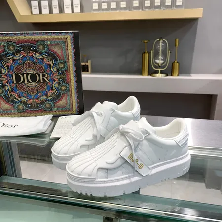 ディオール カジュアルシューズ