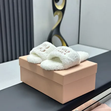 ミュウミュウ スリッパ