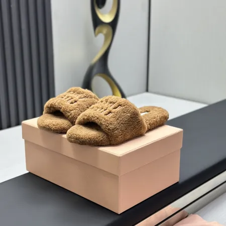 ミュウミュウ スリッパ