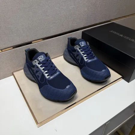 アルマーニ カジュアルシューズ