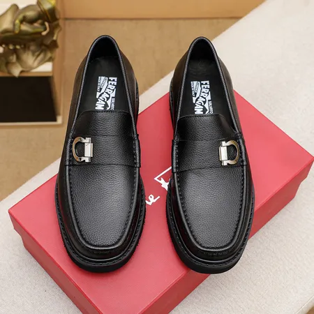 フェラガモ ビジネスシューズ