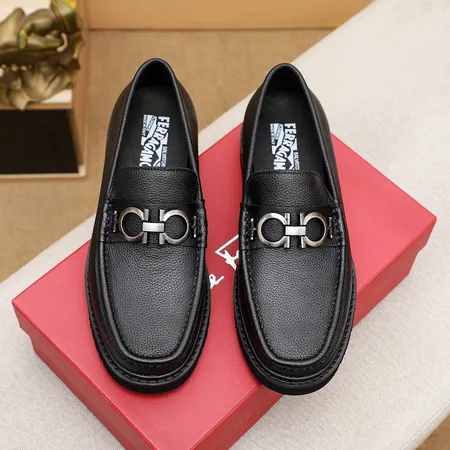 フェラガモ ビジネスシューズ