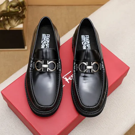 フェラガモ ビジネスシューズ