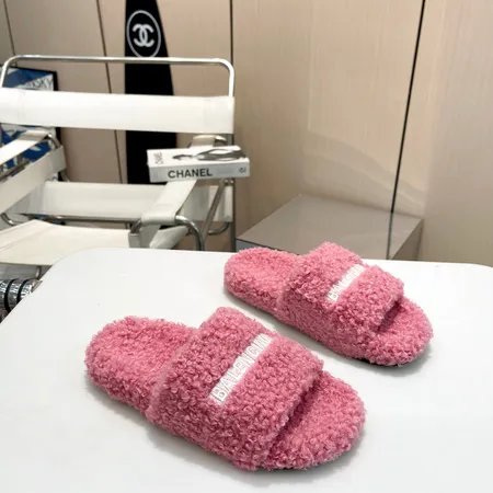 バレンシアガ スリッパ