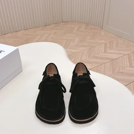 ロエベ カジュアルシューズ