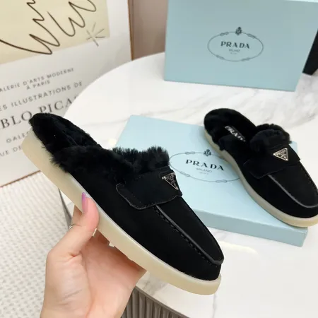 プラダ スリッパ