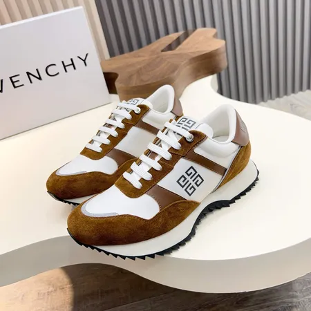 ジバンシィ スニーカー