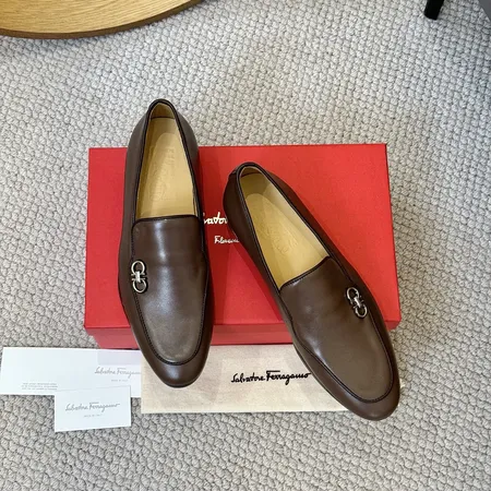 フェラガモ ビジネスシューズ