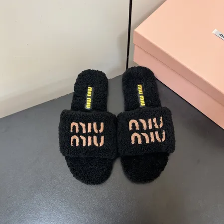 ミュウミュウ スリッパ